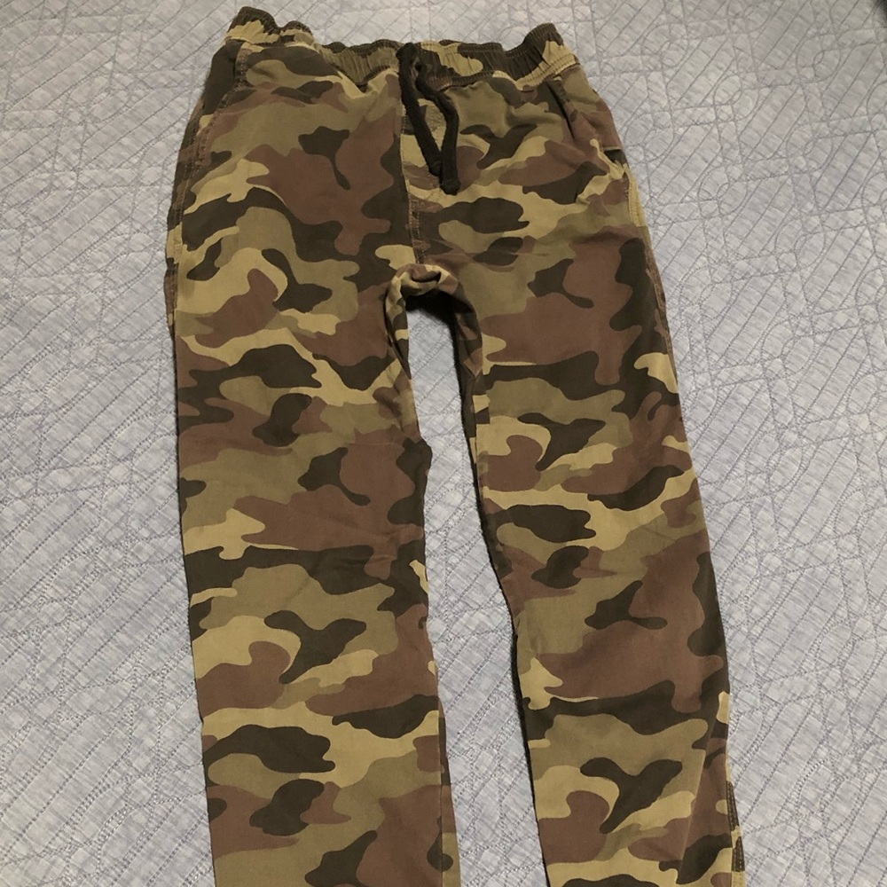 BOYS Tucker + Tate Camo pants
